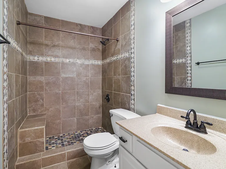 1841 Darlington Dr — Photo 25