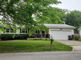 2311 E Livingston St, Springfield, MO 65803