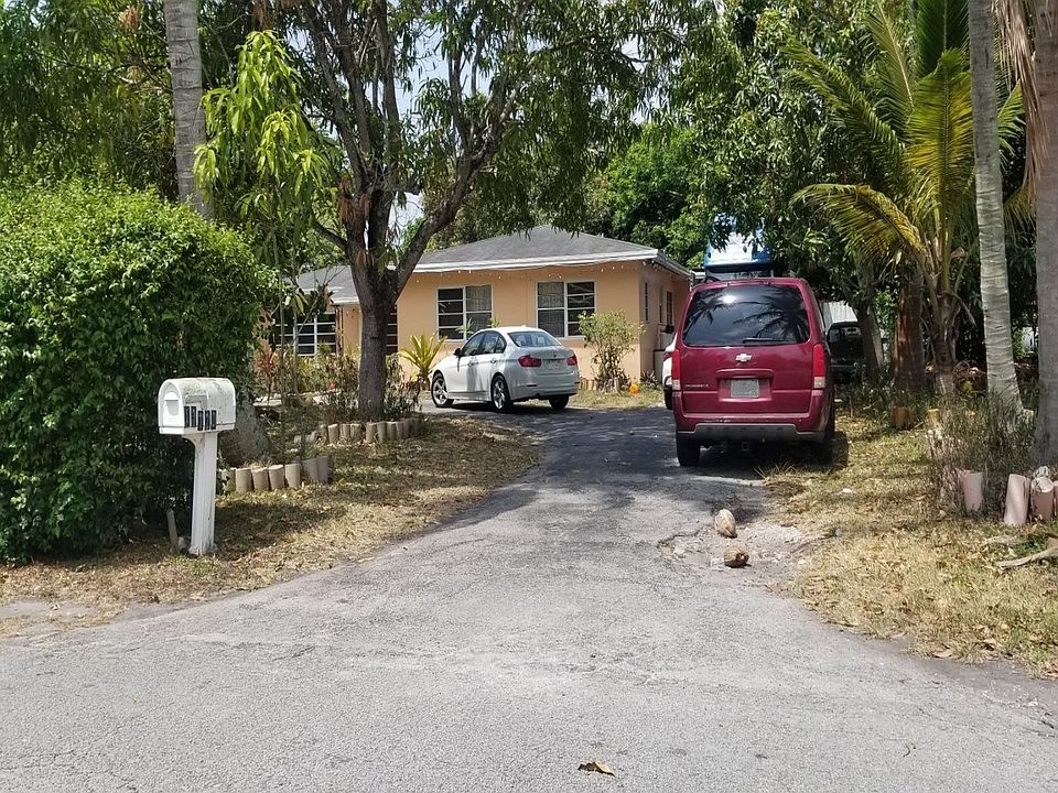 1st image of 13720 NW 1st Ave