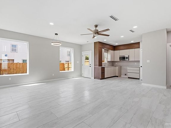 2nd image of 2206 Corales St