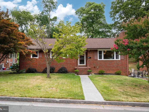 954 S Marshall St, Front Royal, VA 22630