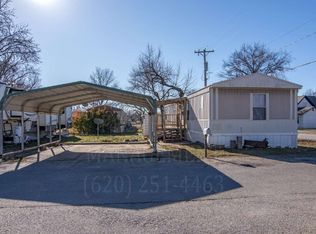 24 N Glendale Ave #3613, Coffeyville, KS 67337