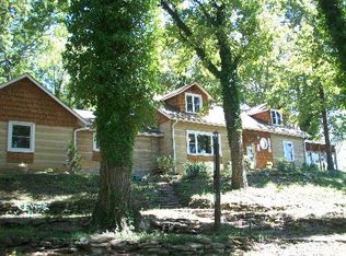 404 Oakwood Dr, Columbia, TN 38401