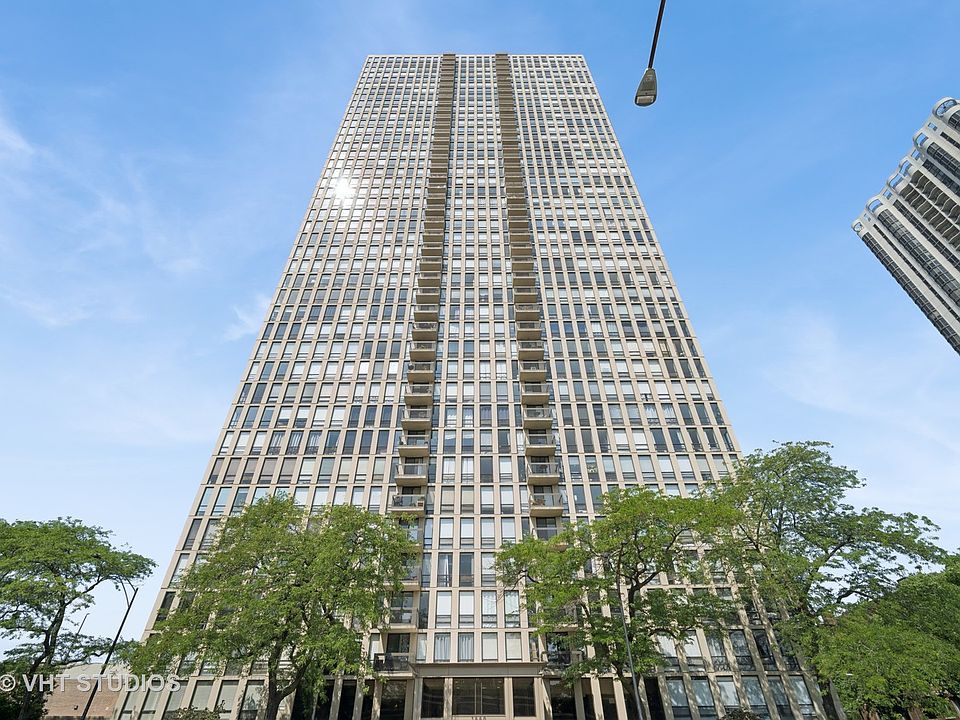 1st image of 1660 N La Salle St #403