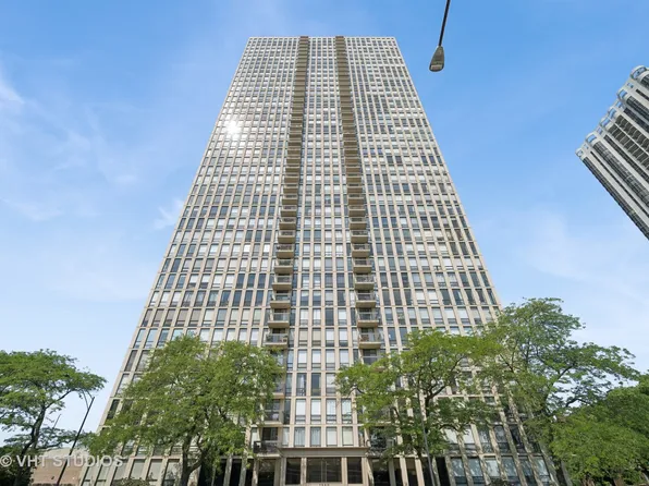 1660 N La Salle Dr APT 403, Chicago, IL 60614