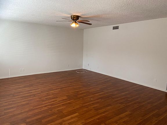 2nd image of 2624 Glendale Blvd #2624
