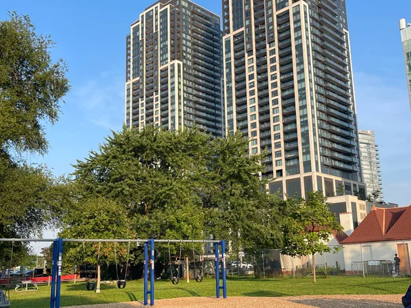 1926 Lake Shore Blvd W #3706, Toronto, ON M6S 1A1