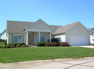 3704 Post Woods Ct, O'Fallon, MO 63368