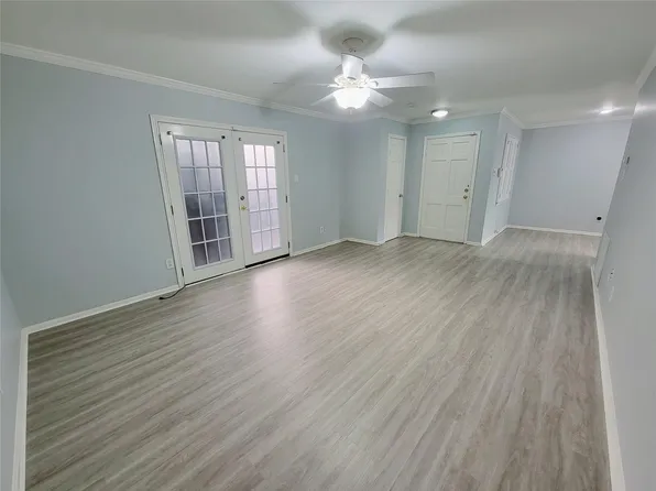 7900 Westheimer Rd APT 255, Houston, TX 77063
