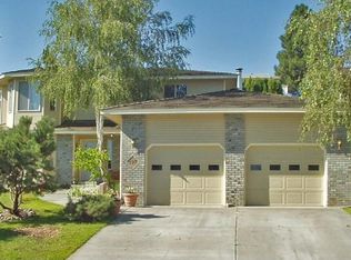 197 Riverwood St, Richland, WA 99352