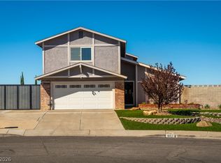 802 Cherry Dr, Henderson, NV 89002