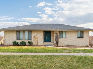 907 Scott Felton Rd, Indianola, IA 50125