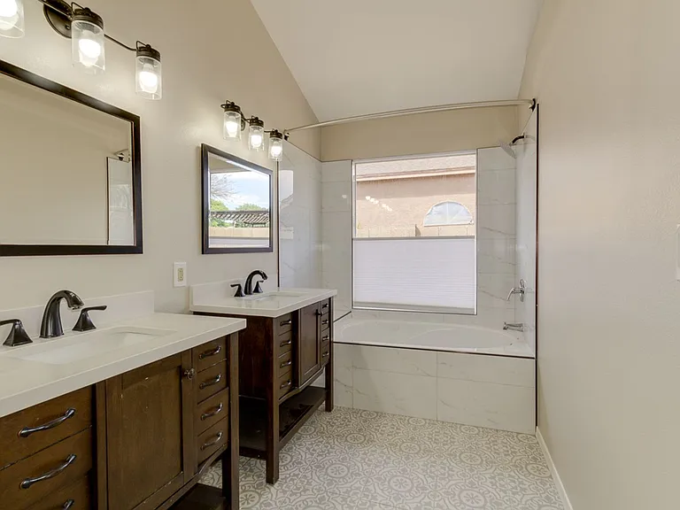4314 E Juanita Ave — Photo 28