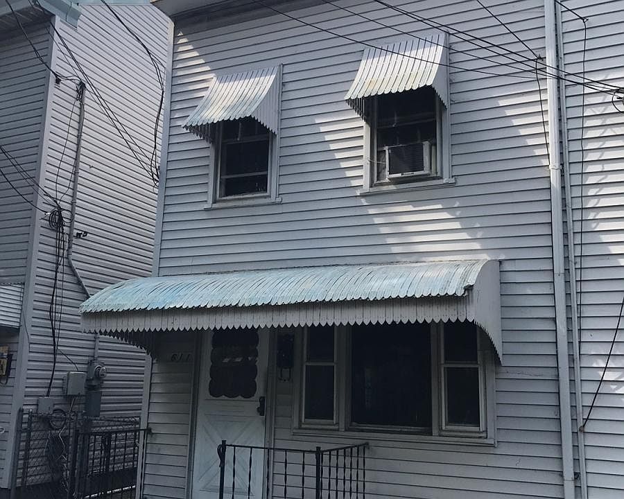 1st image of 611 Lamberton St