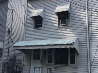 611 Lamberton St, Trenton, NJ 08611