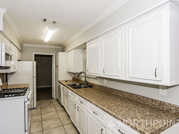 5th image of 539 Golden Meadows Ln