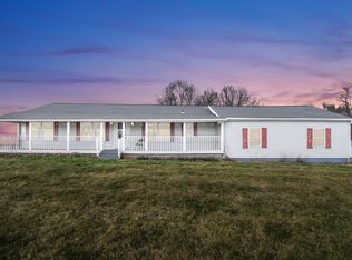 1421 Porter Ln, Centerburg, OH 43011