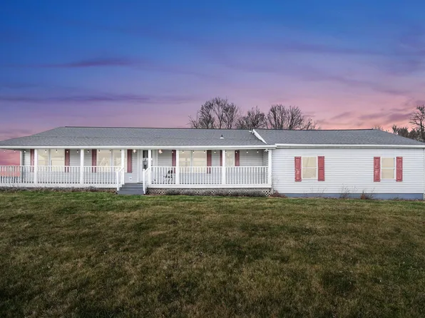 1421 Porter Ln, Centerburg, OH 43011