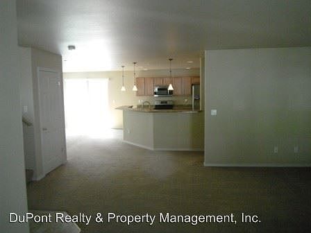 3rd image of 1543 Burnside Pl