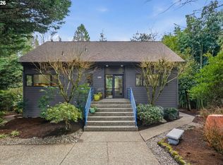 8709 SW 11th Ave, Portland, OR 97219