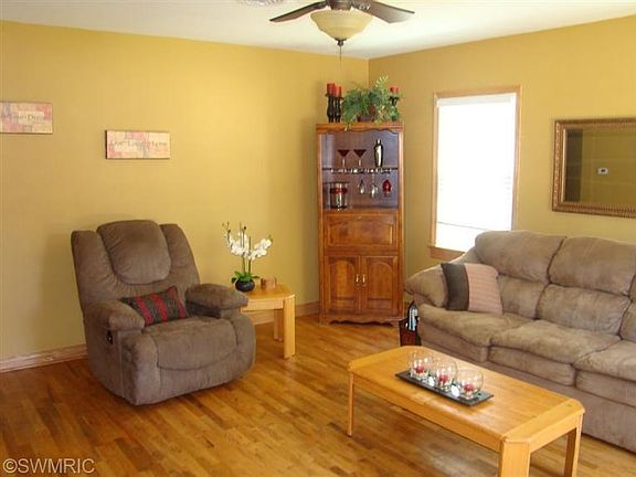 4th image of 311 Dunham Ave