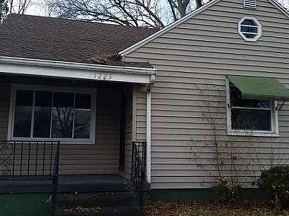 1225 N Elmer St, South Bend, IN 46628