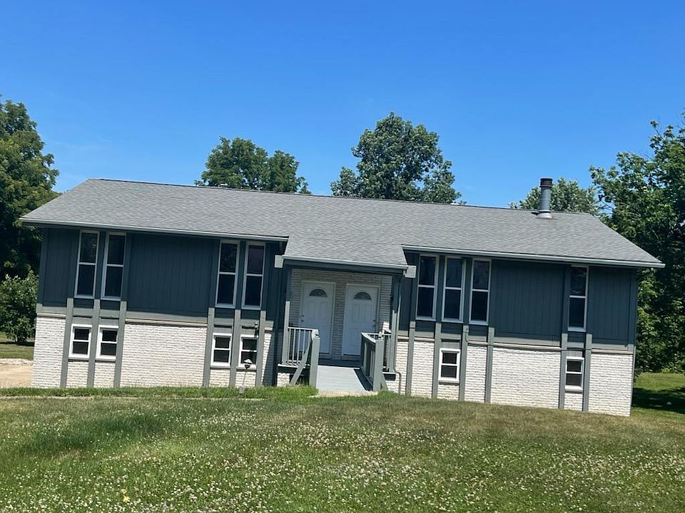 1st image of 3449 Clover Dr