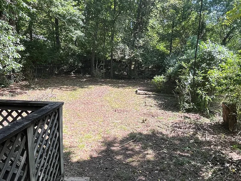 458 S Buchanan Ave — Photo 9