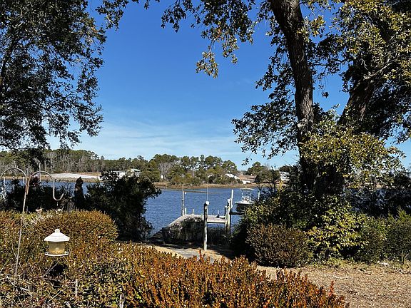 5th image of 168 Leslie Drive