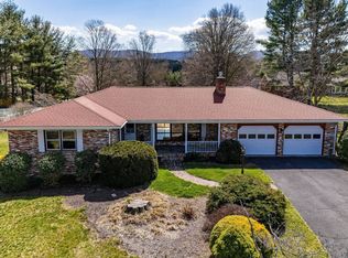 937 Cattle Scales Rd, Waynesboro, VA 22980