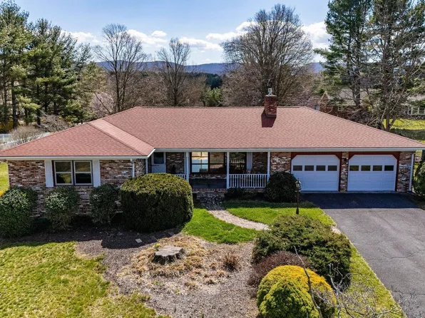 937 Cattle Scales Rd, Waynesboro, VA 22980