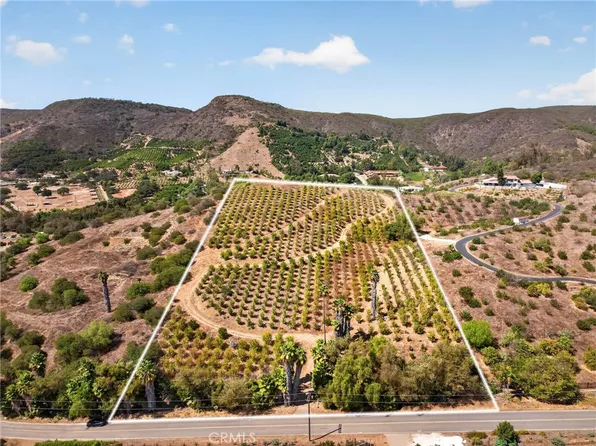 16 Terreno Dr, Temecula, CA 92590