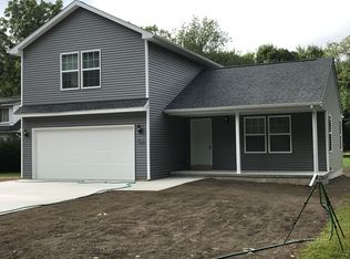 2910 Grandview Blvd, Waterford, MI 48329