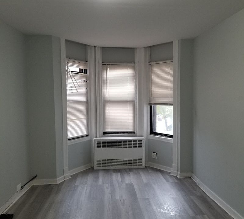 1st image of 2112 41st St APT 1