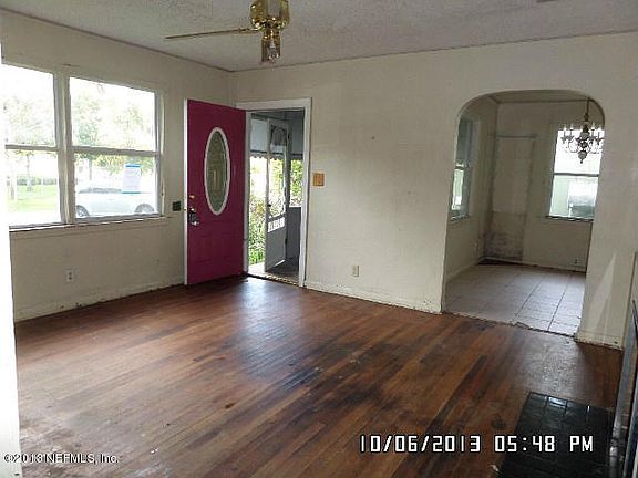 5th image of 1146 McKinley Ct