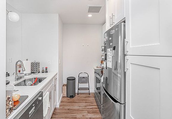 3rd image of 38-11 31st St #6AA