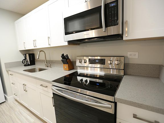 4th image of 447 Nahua St APT 201