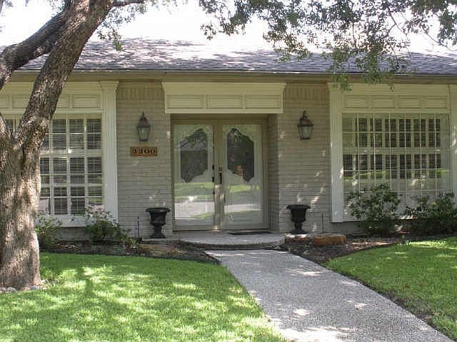 1st image of 3300 Canyon Creek Dr