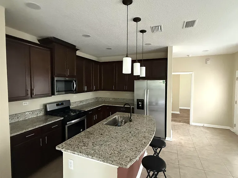 209 Leeward Island Dr — Photo 7