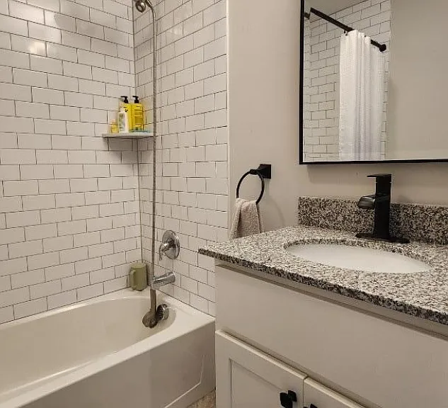 4 Joseph Dr — Photo 18