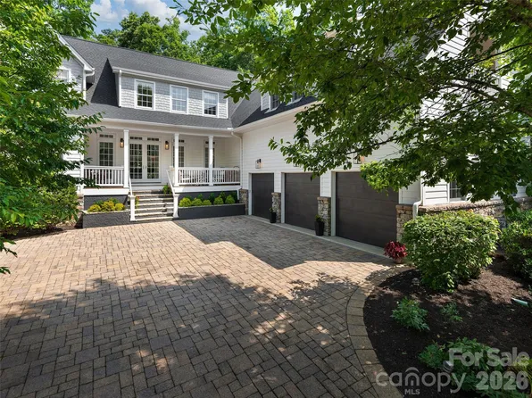1910 Bearberry Ln, Asheville, NC 28803