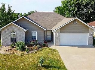 5101 Sandstone Dr, Columbia, MO 65202