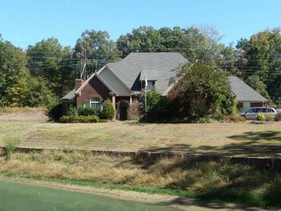 8770 Oak Ridge Dr, Walls, MS, 38680