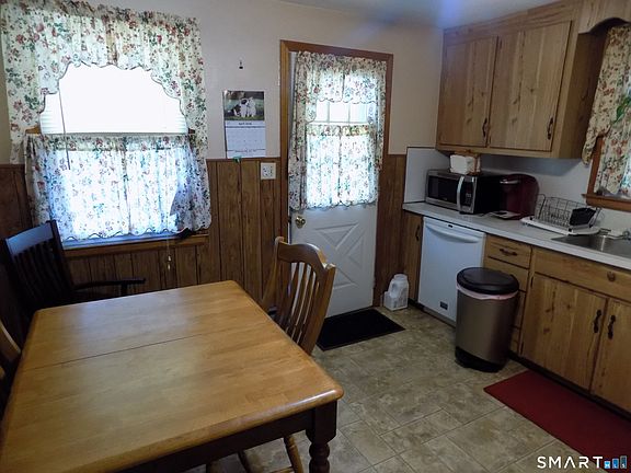 3rd image of 71 Joseph Street