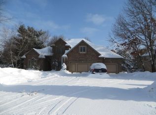 7737 Shepherds Glen Rd, Kalamazoo, MI 49009