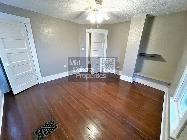 700 S Wisconsin St — Photo 11