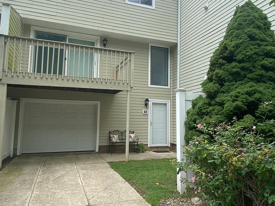 185 Peddlers Dr