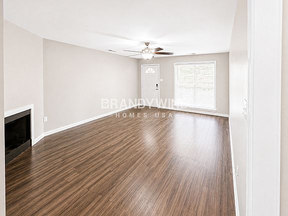 5th image of 1033 Nolan Ln