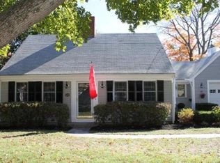 10 Park View Dr, Hingham, MA 02043