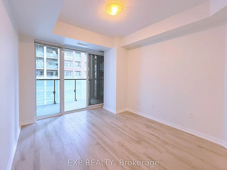 400 Adelaide St E #702 — Photo 6